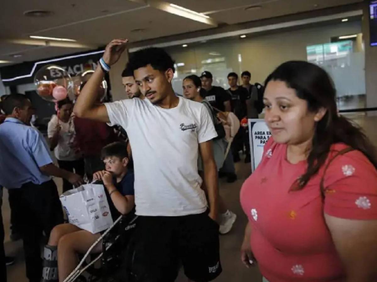 ICE lo deportó y ahora sorprende la nueva vida de Emerson en Honduras