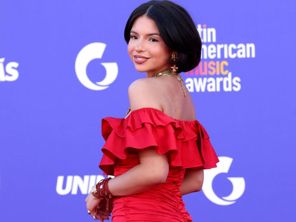 Ángela Aguilar comparte mensaje en pleno pleito de Cazzu y Nodal