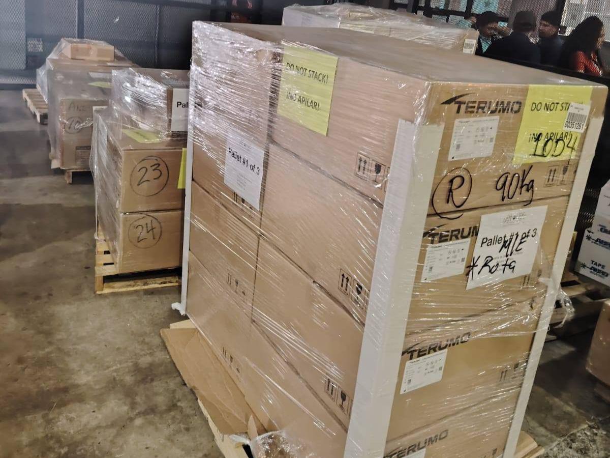 IHSS recibe equipo para cirugía cardiovascular valorado en más de L9 millones