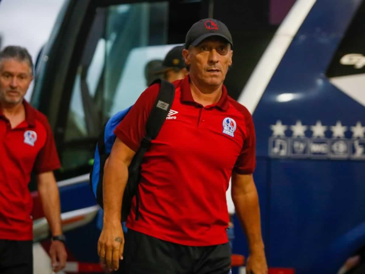 Pedro Troglio confirmó su marcha del Olimpia al final del presente Torneo Apertura 2024.