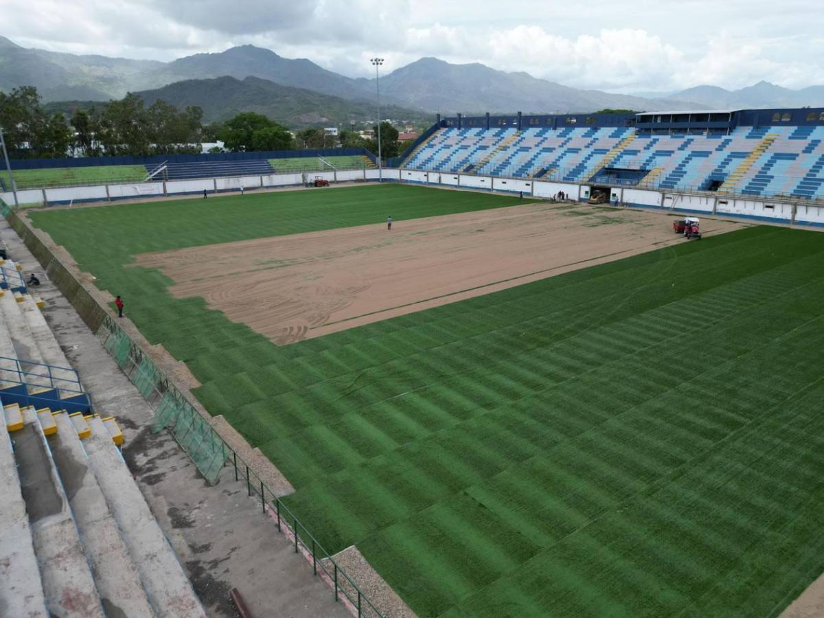 ¡Belleza! Así avanza la remodelación y nueva grama de otro estadio de Liga Nacional