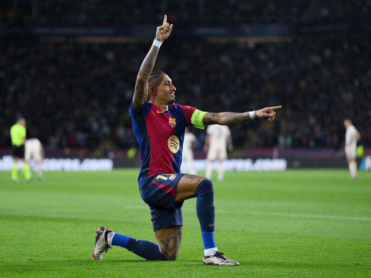 Raphinha abrió el marcador al primer minuto de juego contra el Bayern Múnich.