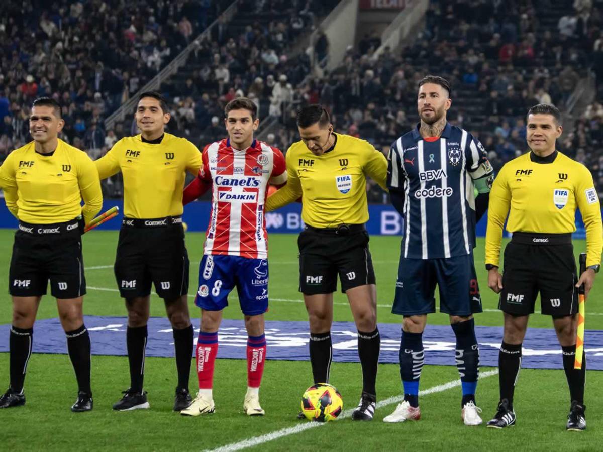 Sergio Ramos debutó con Monterrey: causa locura y casi hace un golazo