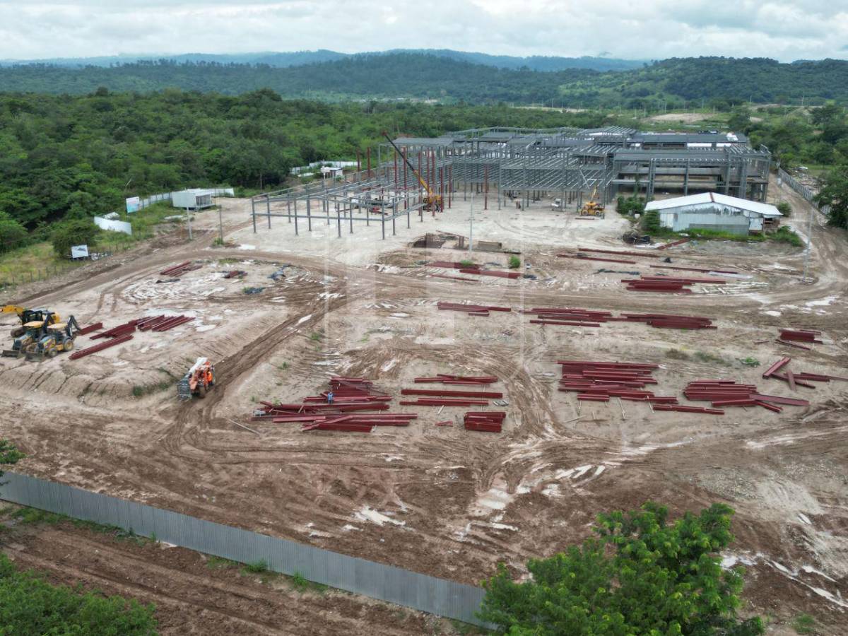 L4,662 millones cuestan hospitales suspendidos de Santa Bárbara, Ocotepeque y Salamá