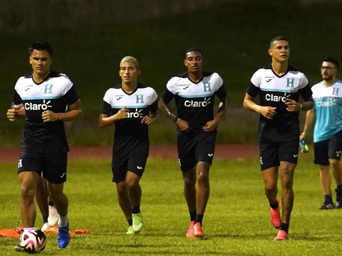 La Selección de Honduras está obligada a ganar en Jamaica.