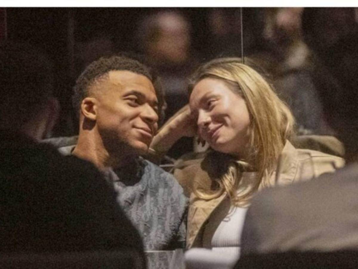 Mbappé con polémica en Francia: conflicto con Kanté y críticas por Ester Expósito