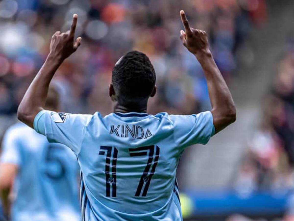 Muere famoso futbolista: Jugador hondureño lo tuvo de compañero y reacciona