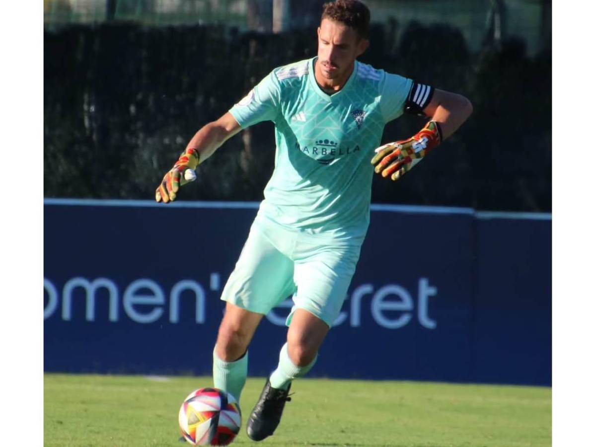 Portero se casa con su novio y hace historia: no vamos a escondernos