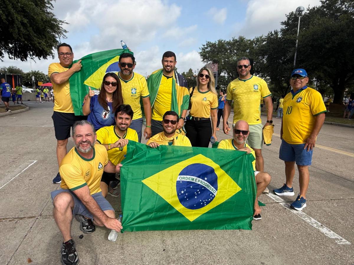 Shin Fujiyama cumple sueño, la locura de la afición en el Japón vs. Brasil