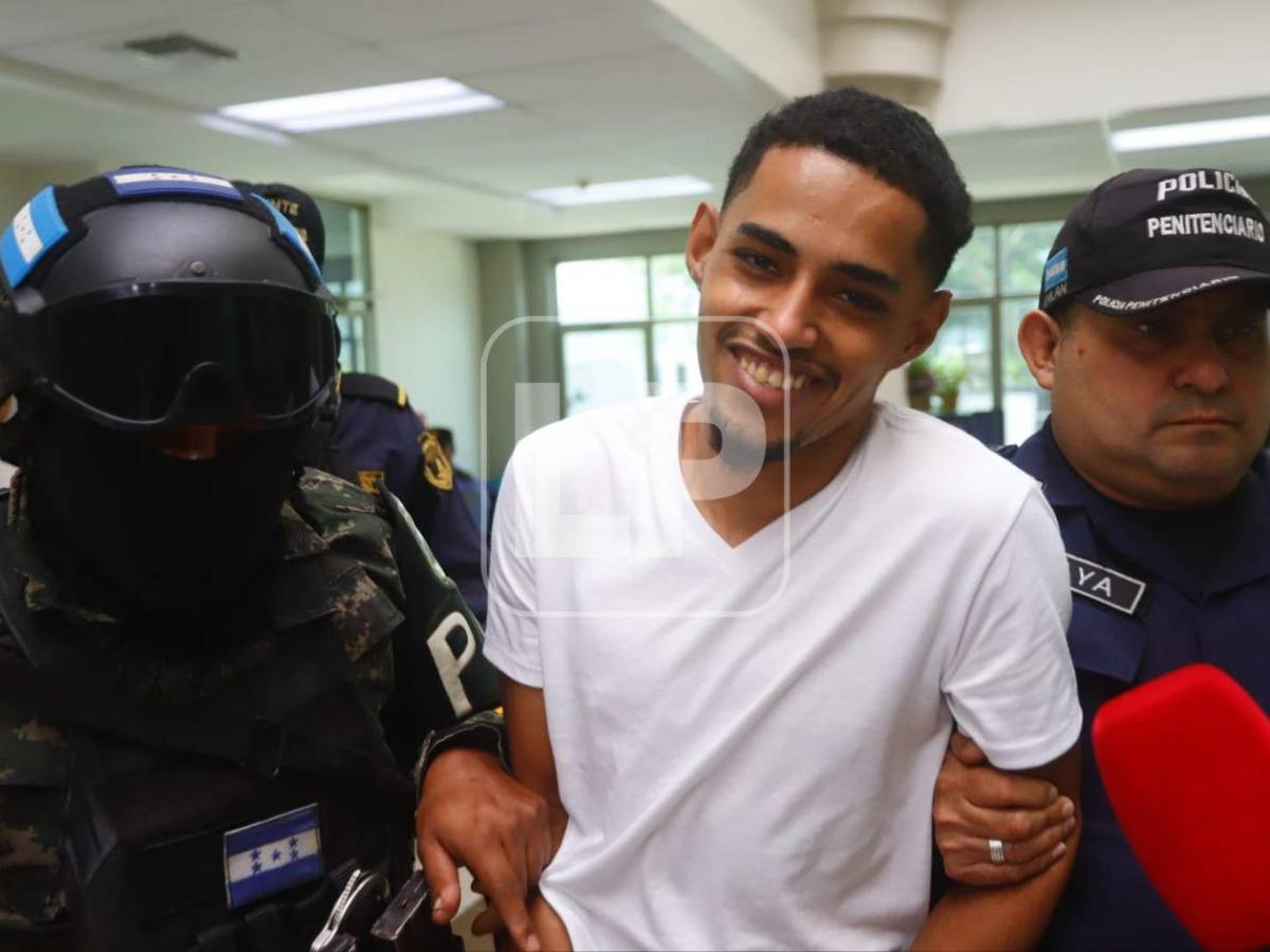 Presuntos sicarios, alias El Texas y El Diablo, llegan a los juzgados de San Pedro Sula