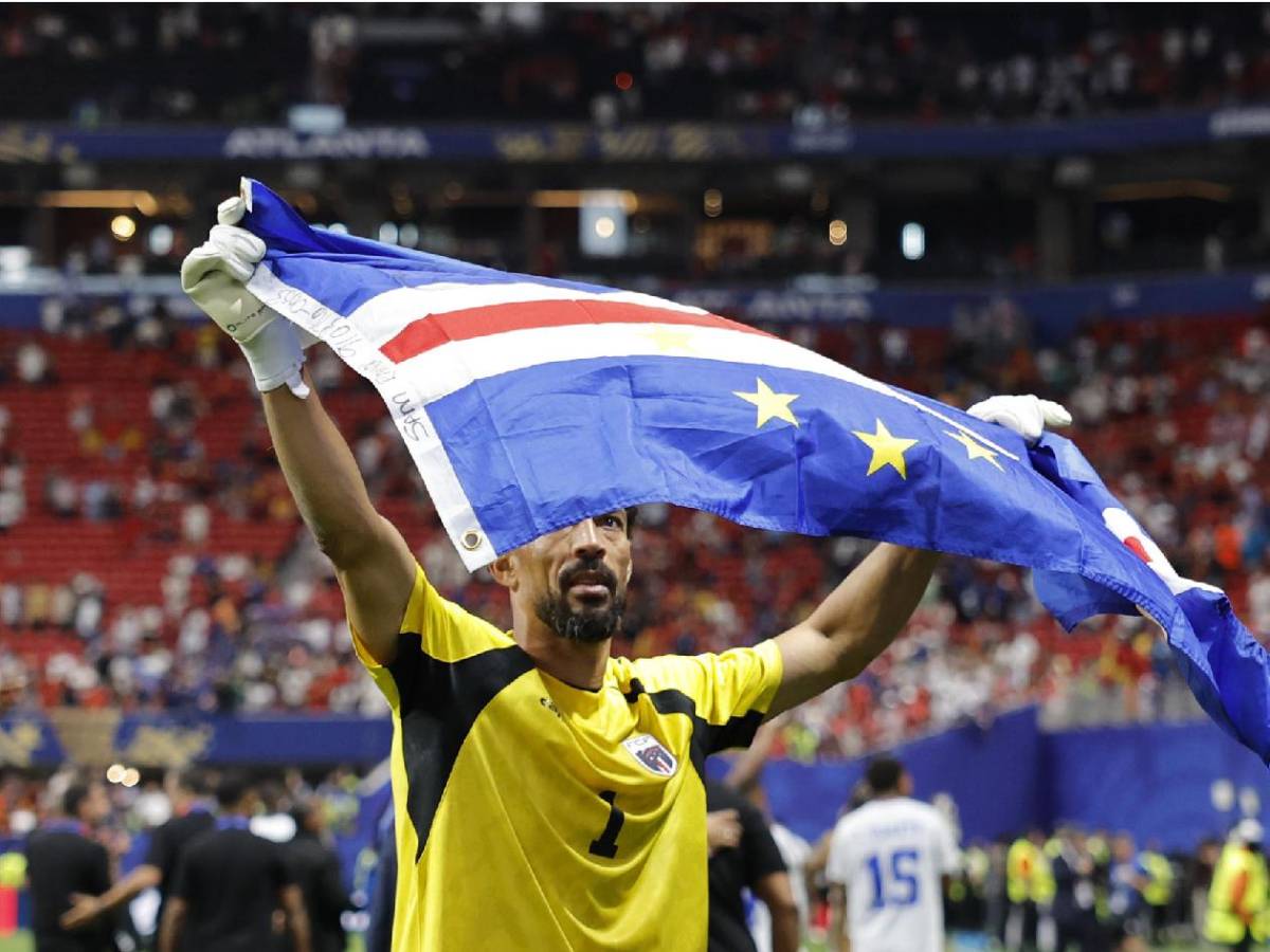 Portero de Cabo Verde hace dolorosa confesión tras su debut: Por culpa del visado