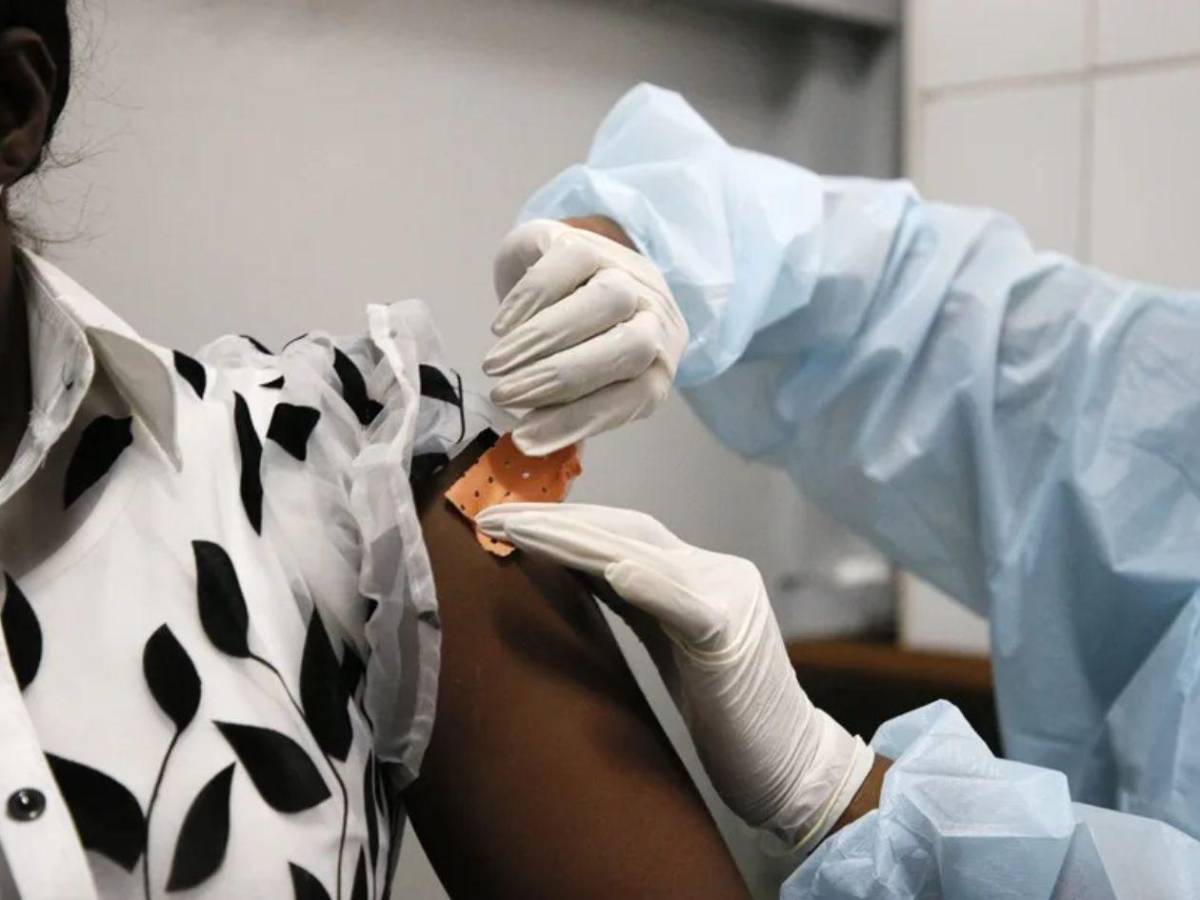 Alerta sanitaria: Reportan más de 100 muertes por casos de ébola