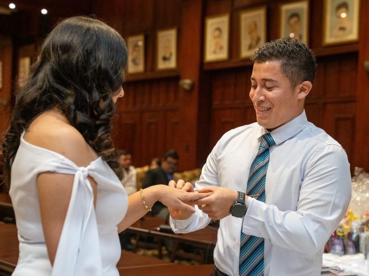 Entre nervios, ilusión y amor esperan las masivas bodas de Caná el sábado 26
