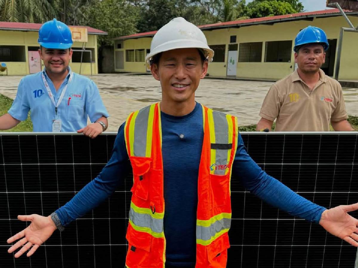 Alberth Elis y Shin Fujiyama sorprenden: se unen para proyecto en Tela