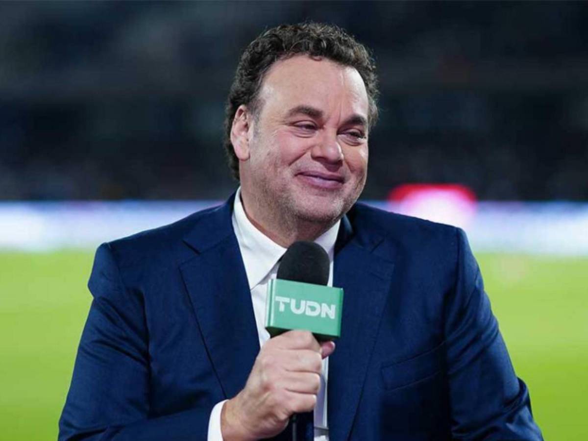 Faitelson menosprecia a Panamá y Blas Pérez le responde con cruel confesión