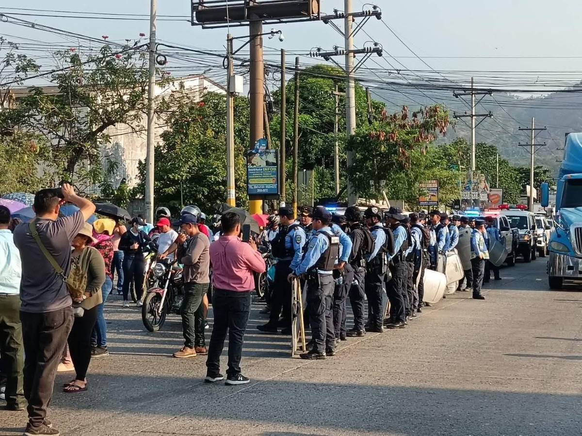 Socios de Koriun protestan por falta de pagos