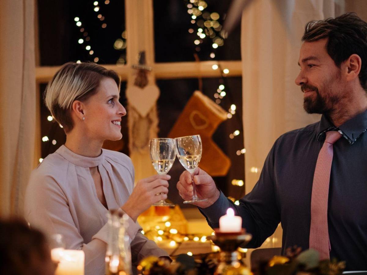 Métete debajo de la mesa si quieres casarte en 2026