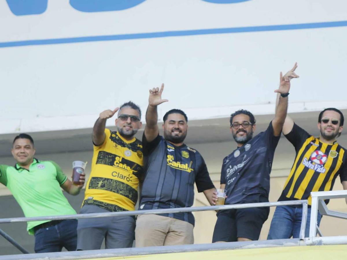 Las chicas del Clásico Marathón vs Real España y novia de jugador cautiva