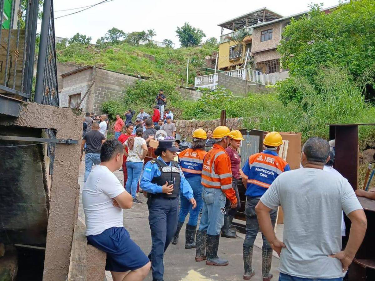 Lo perdimos todo: familias evacuadas tras derrumbes en Tegucigalpa