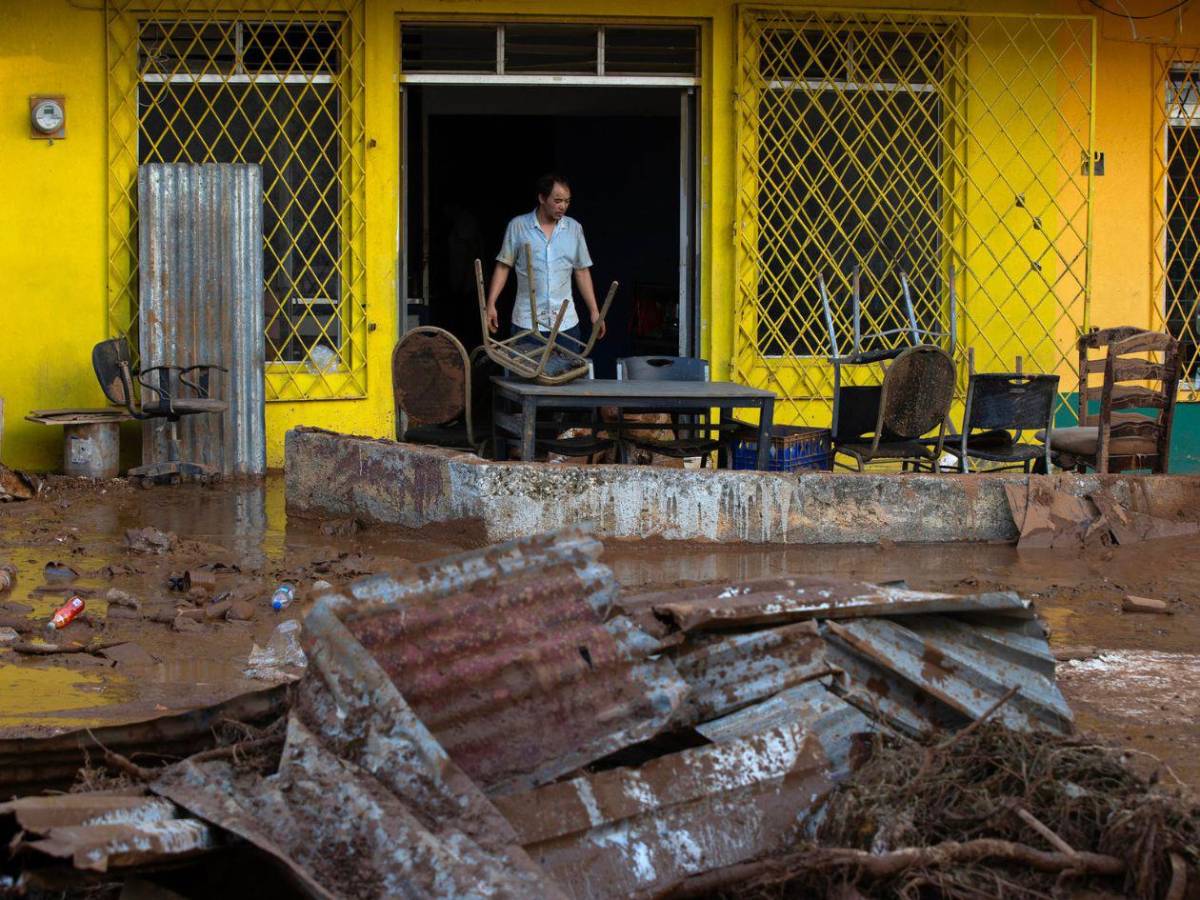 ¡Lo perdieron todo! Imágenes que muestran la furia del huracán Melissa