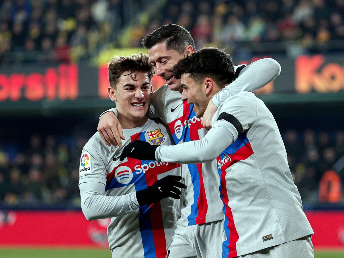 Pedri refuerza al Barcelona en lo más alto de la Liga Española