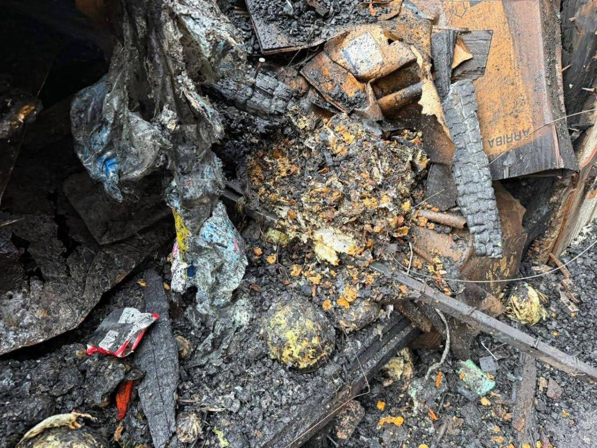 Así quedó el mercado Galindo tras el feroz incendio que dejó heridos y severos daños