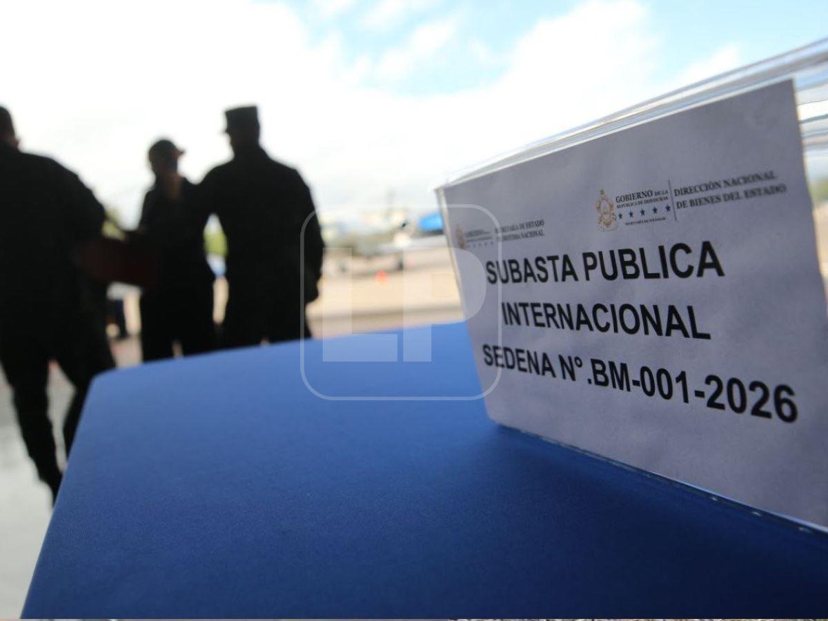 Subasta del avión presidencial: Gobierno explica por qué el precio base es de $5 millones