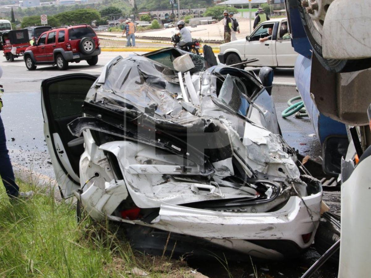 Múltiple accidente en Tegucigalpa deja varios heridos tras vuelco de una pipa de agua