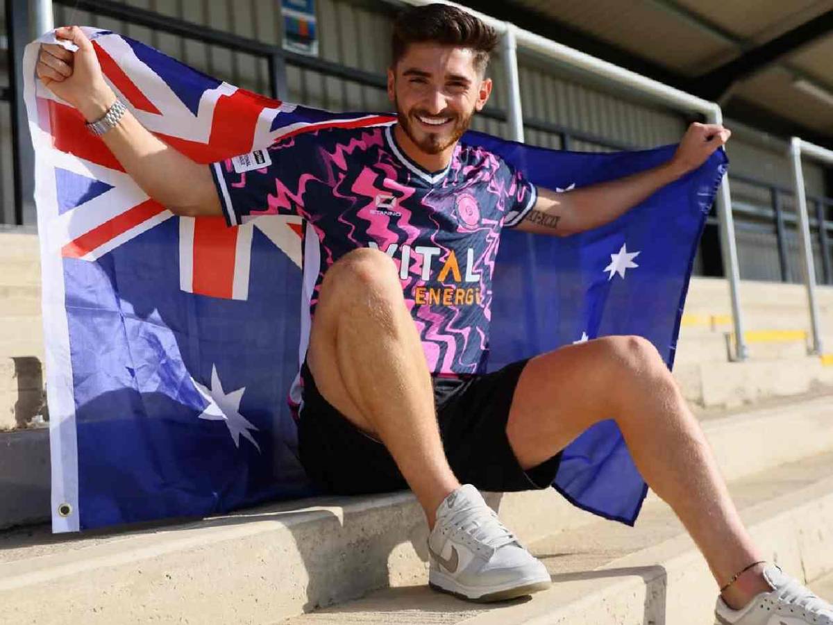 Futbolista salió del clóset y denuncia lo que le hizo su equipo: era homófobo