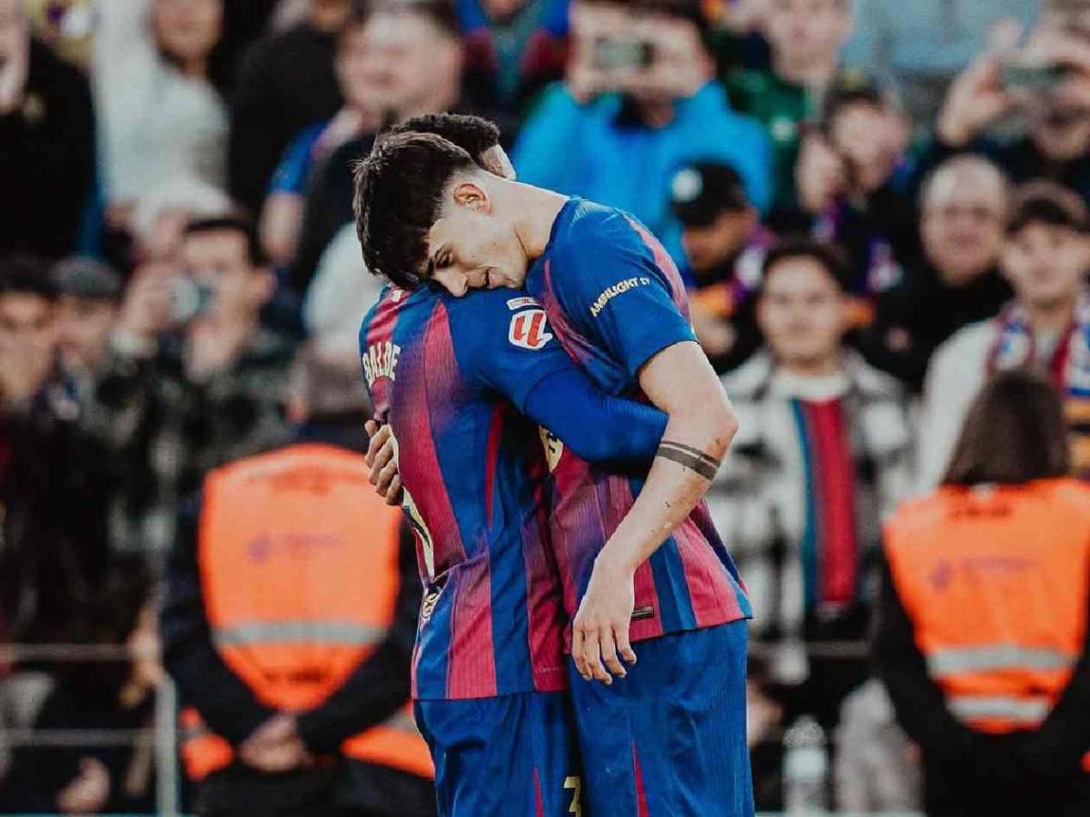 Hansi Flick lo sentó y tendría a su sustituto: el nuevo fichaje para el Barcelona