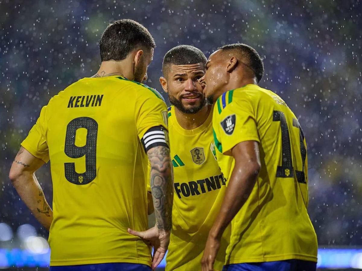 Hondureña sorprende y aparece junto a Neymar en la final de la Kings World Cup Nations