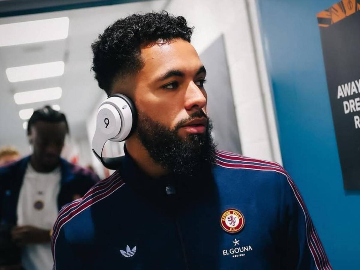 Jugador deja a la futbolista viral y ahora sale con hija de director deportivo