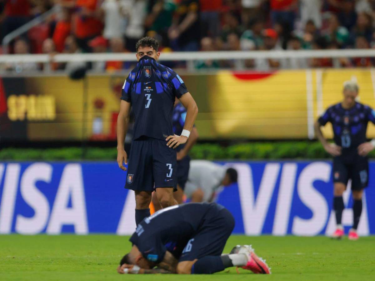 Bielsa señalo a los culpables de la eliminación de Uruguay: “Me dejaron solo”
