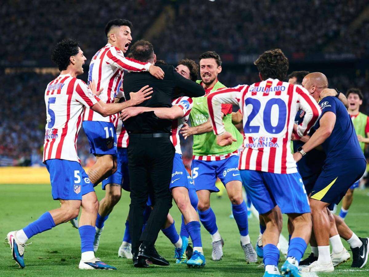 Simeone hundido, Griezmann con triste final y 'madridista' festeja la Copa del Rey