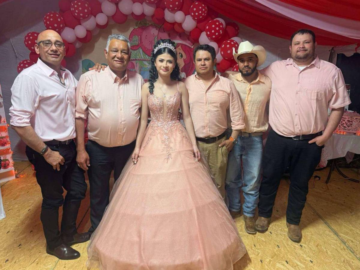 La princesa de la noche: Los quince años de Natalie Nicole