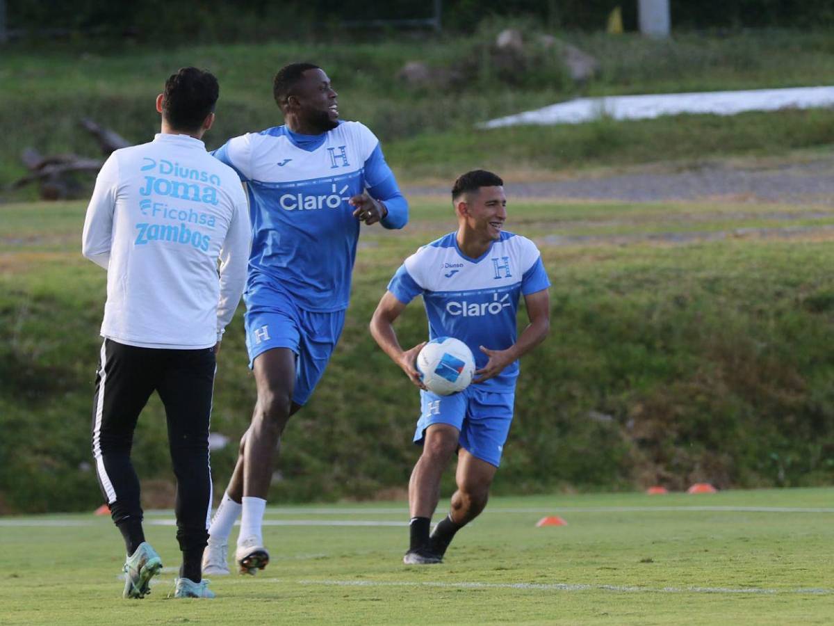 Honduras sigue afinando detalles: Menjivar feliz y jugador llegó de sorpresa