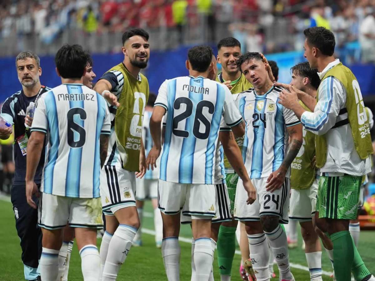 Acoso, corrupción, empresas fantasmas y FIFA incluida: destapan escándalo de Argentina