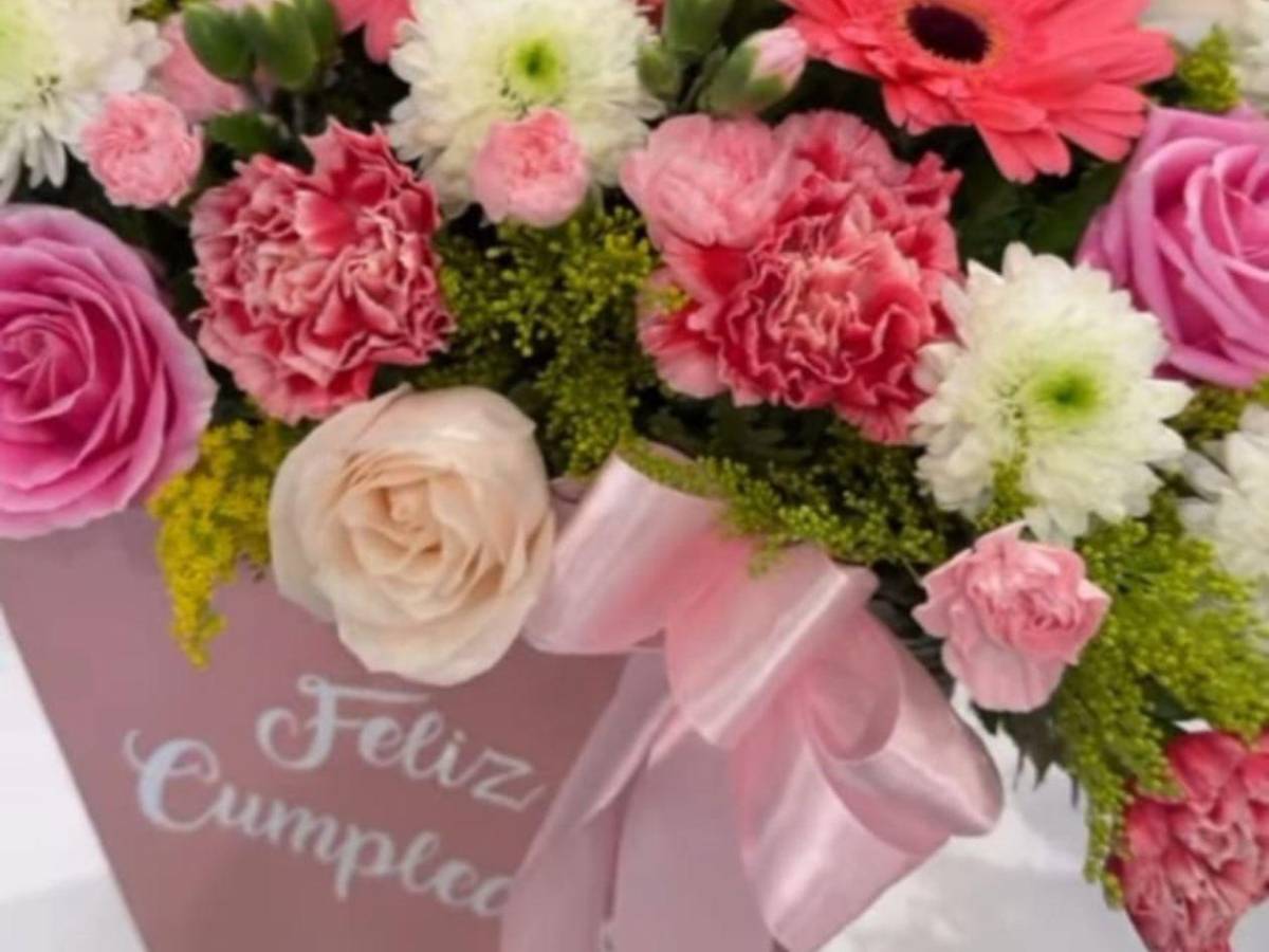 Ariela Cáceres celebra su cumpleaños con emotivas sorpresas