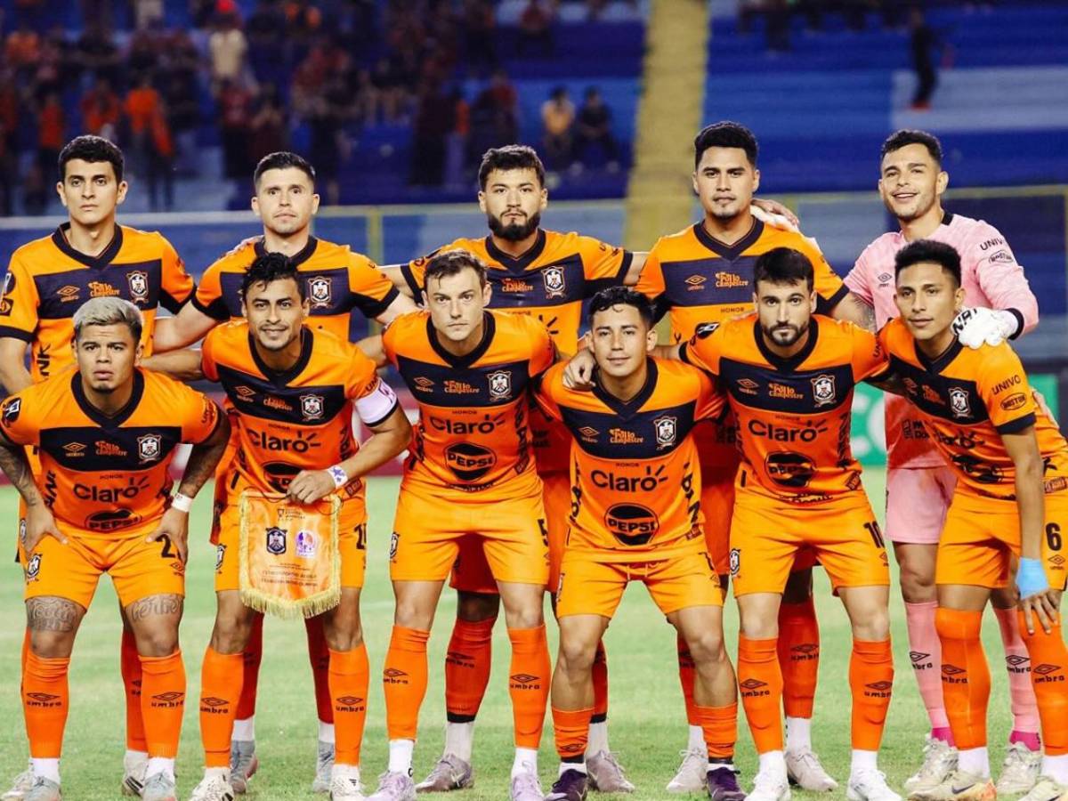 Copa Centroamericana: Invasión en El Salvador, polémica y héroe del Olimpia