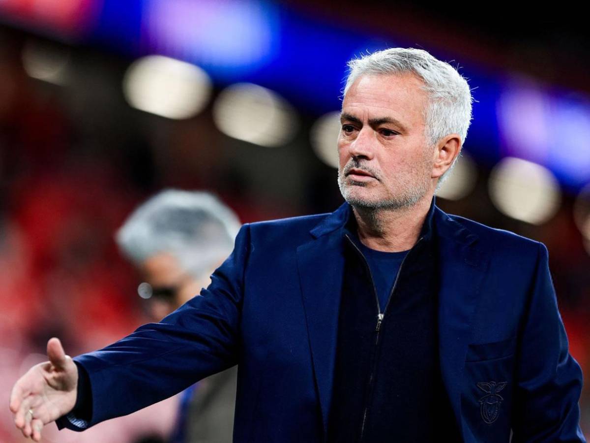 Mourinho lo llamó y dejó tirado al Barcelona: ¡fichará por el Real Madrid!