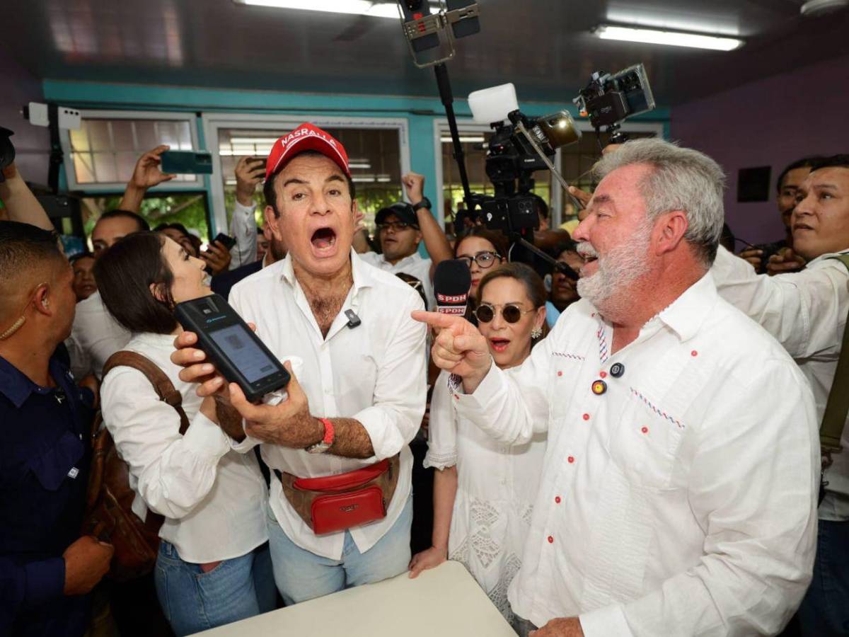 Momentos emotivos del Pollo Contreras en su triunfo electoral