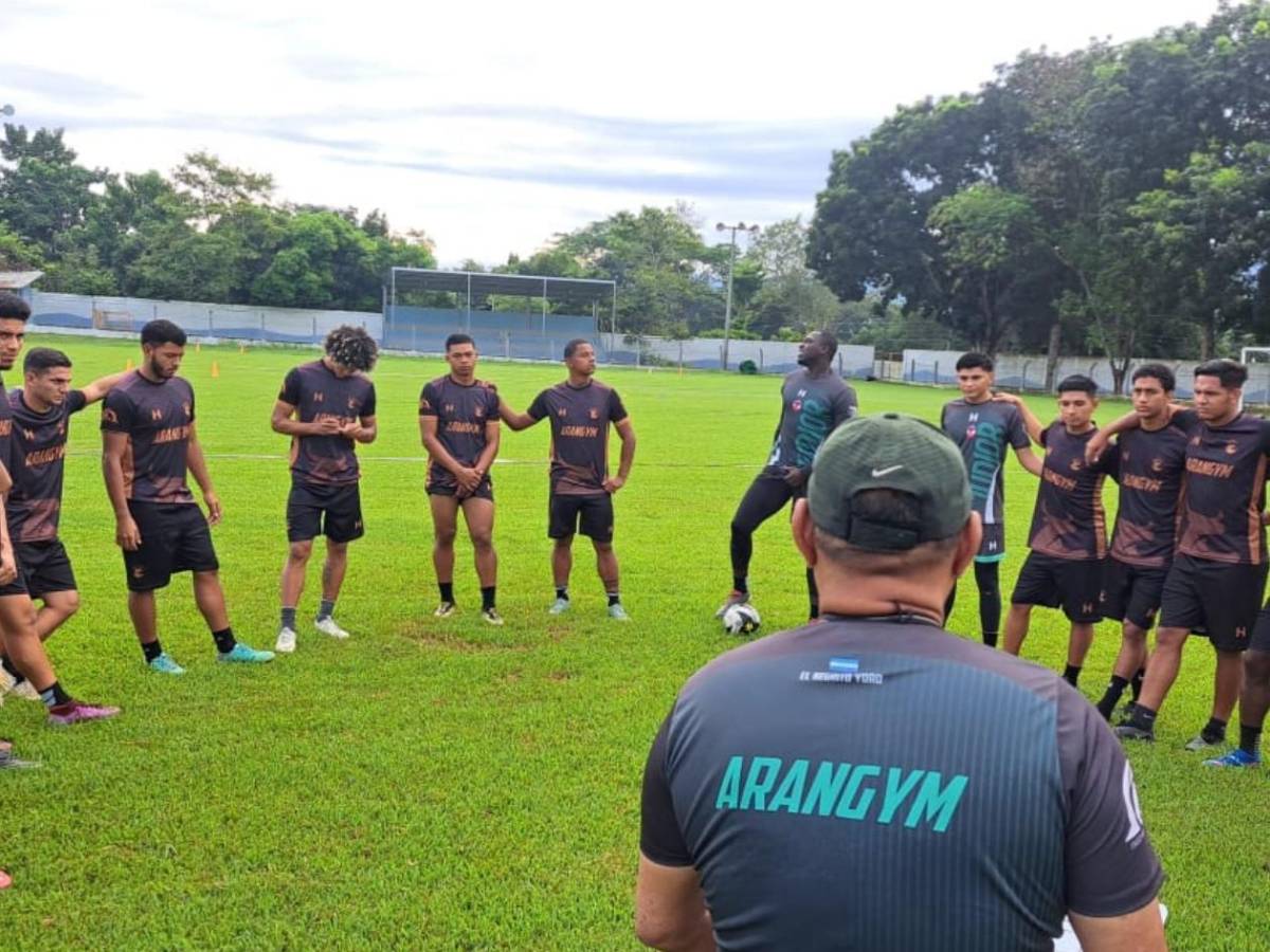 Insólito: Equipo de Honduras pide desaparecer y denuncia a cuatro futbolistas