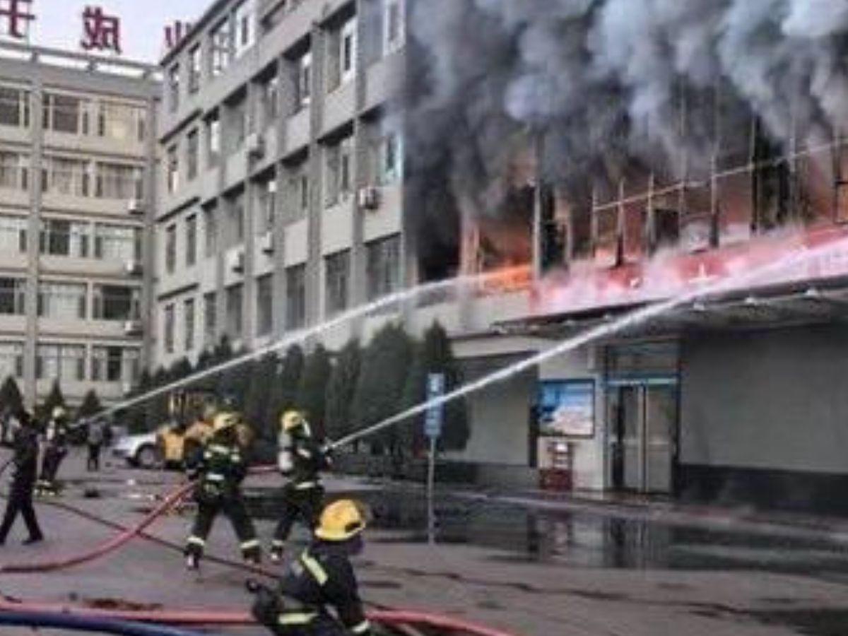 Trece niños mueren en incendio de un internado