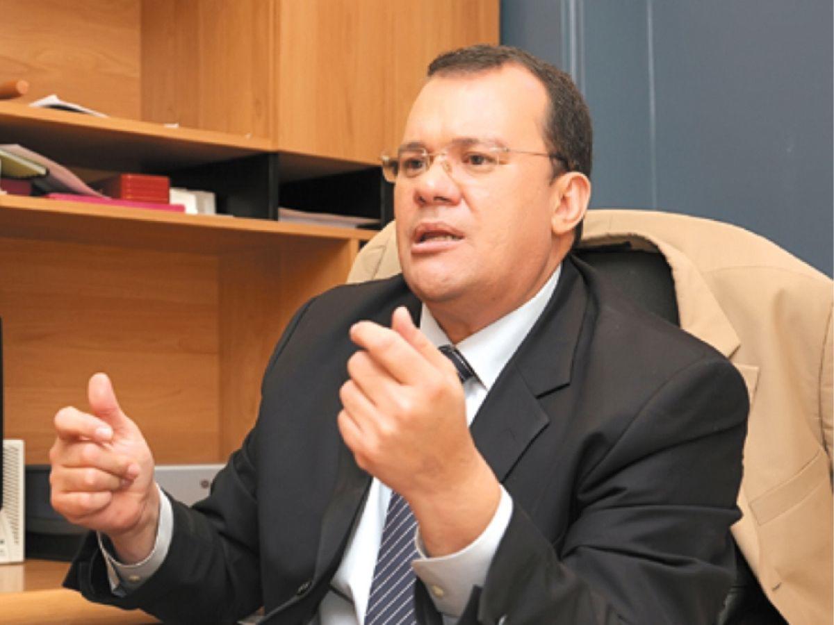 Renato Álvarez desmiente su retiro de la TV: No me supe expresar