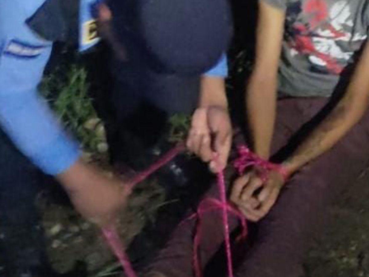 ¡Rescate de película! Hallan vivo, pero atado de pies y manos, a taxista raptado en La Ceiba