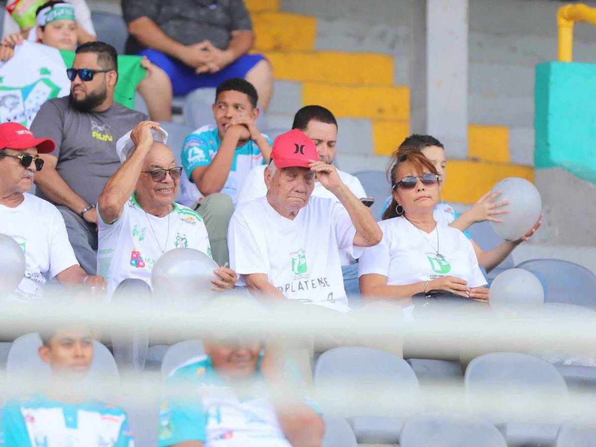 ¿Quién es la chica de espalda?, Show de Welcome con Platense y tristeza en UPNFM