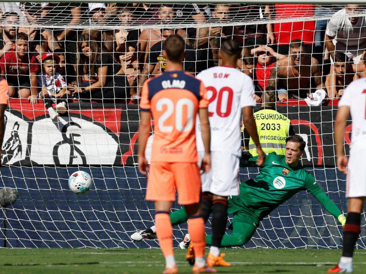 El Barcelona vivió pesadilla, polémica, increíble fallo de Lewandowski y furia de Flick