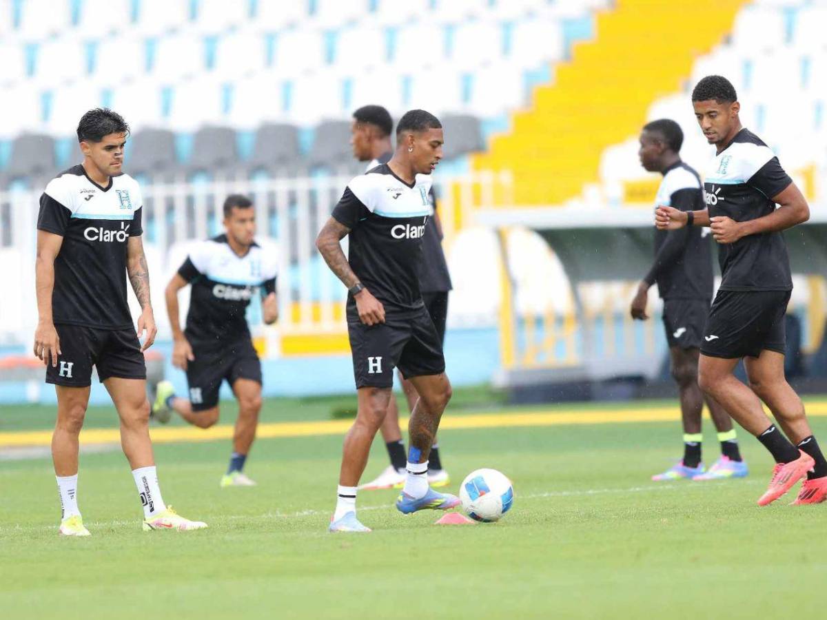 Selección de Honduras afina detalles para sus duelos eliminatorios