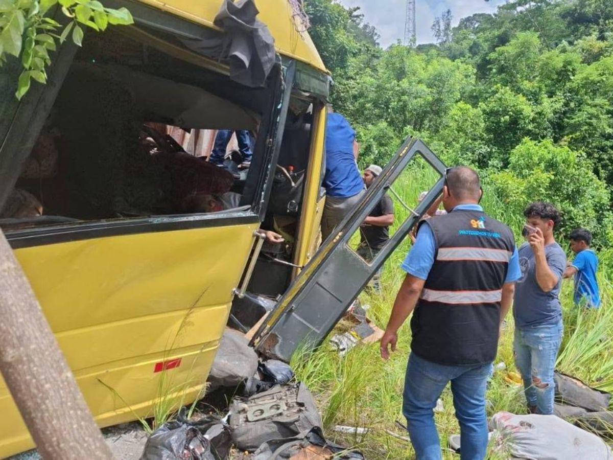 Dramáticas imágenes: Cuatro muertos y más de 25 heridos en Copán