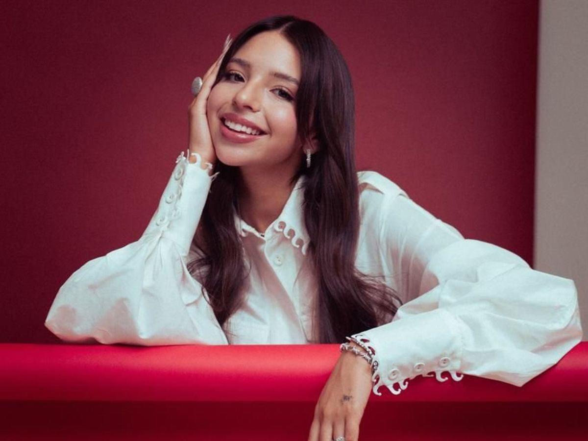 Ángela Aguilar dice que busca ser un modelo a seguir para las niñas